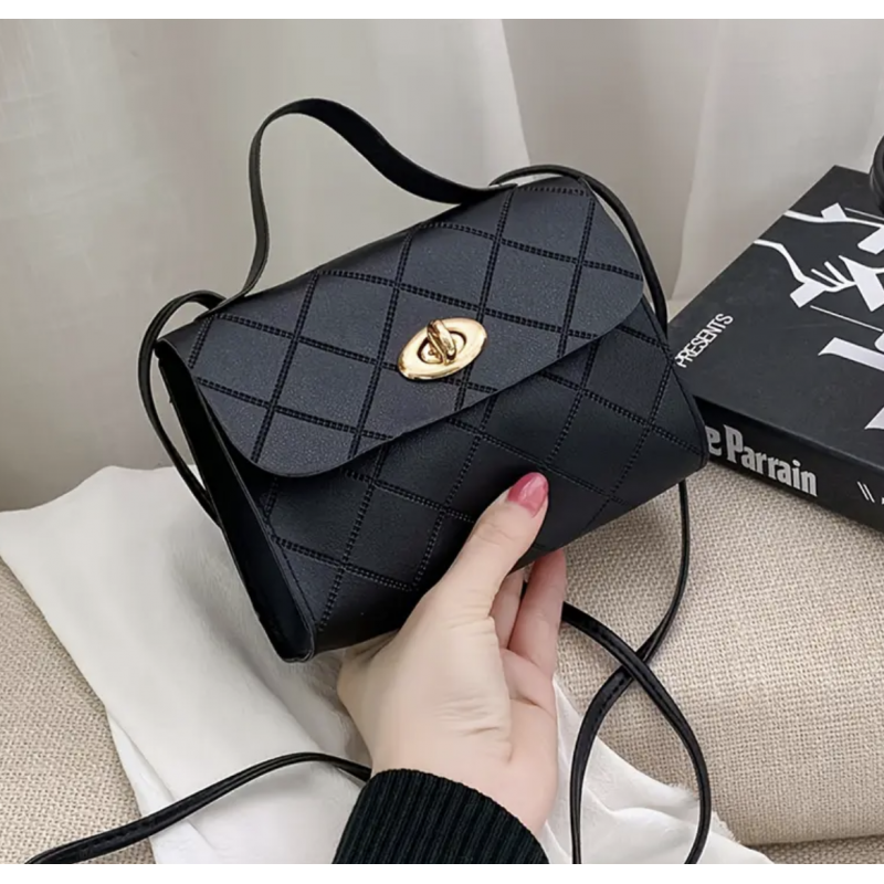 Women's Argyle Embossed Shoulder Bag, Chain Strap Buckle Decor Crossbody Bag, Flap Handbag For Work——Black