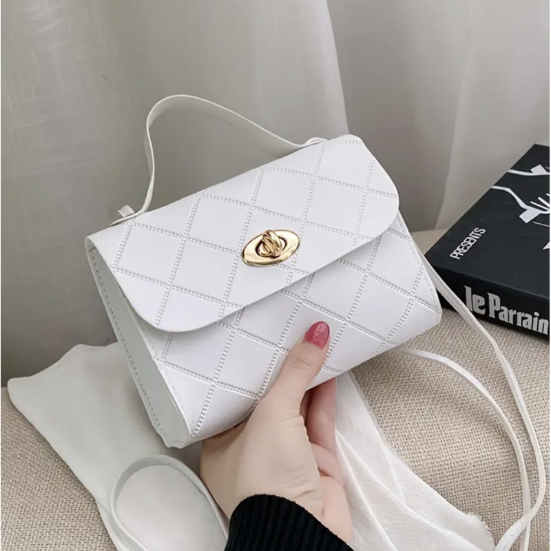 Women's Argyle Embossed Shoulder Bag, Chain Strap Buckle Decor Crossbody Bag, Flap Handbag For Work——Black